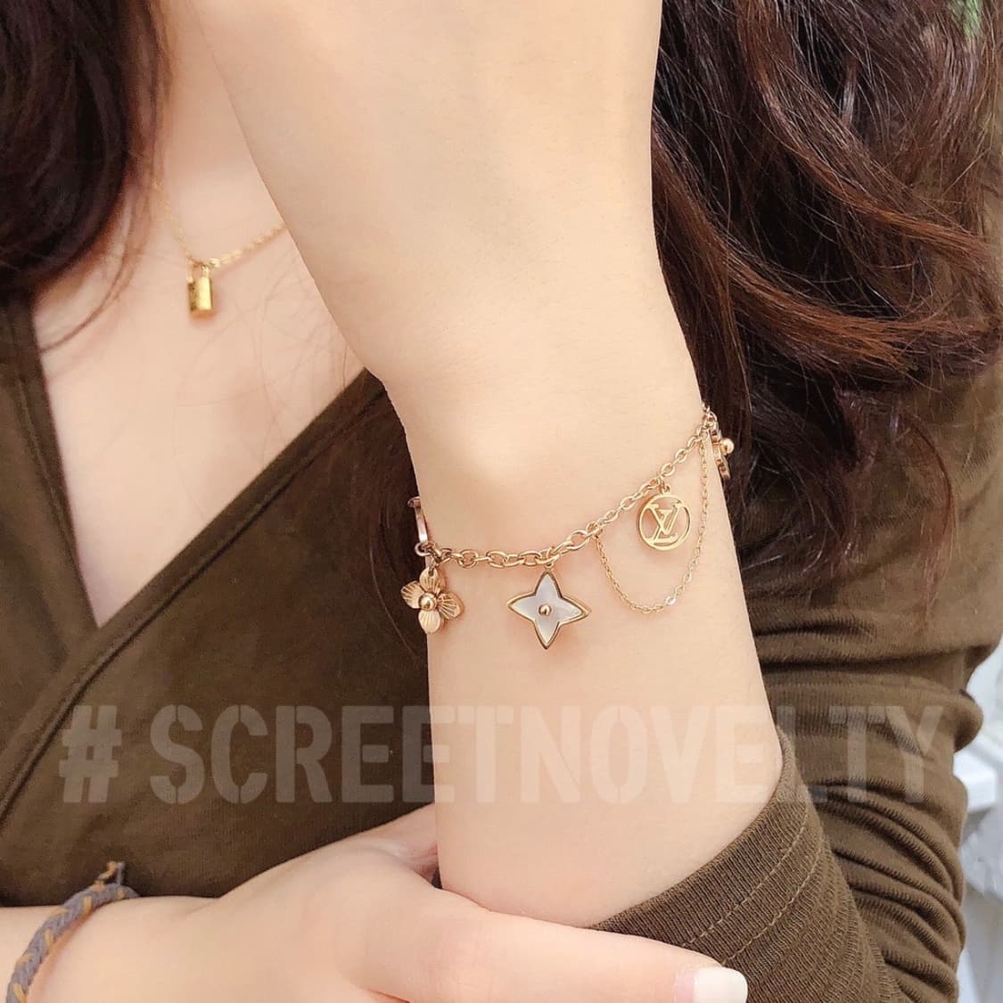 LV blooming 참 팔찌 풀박스 상품이미지3