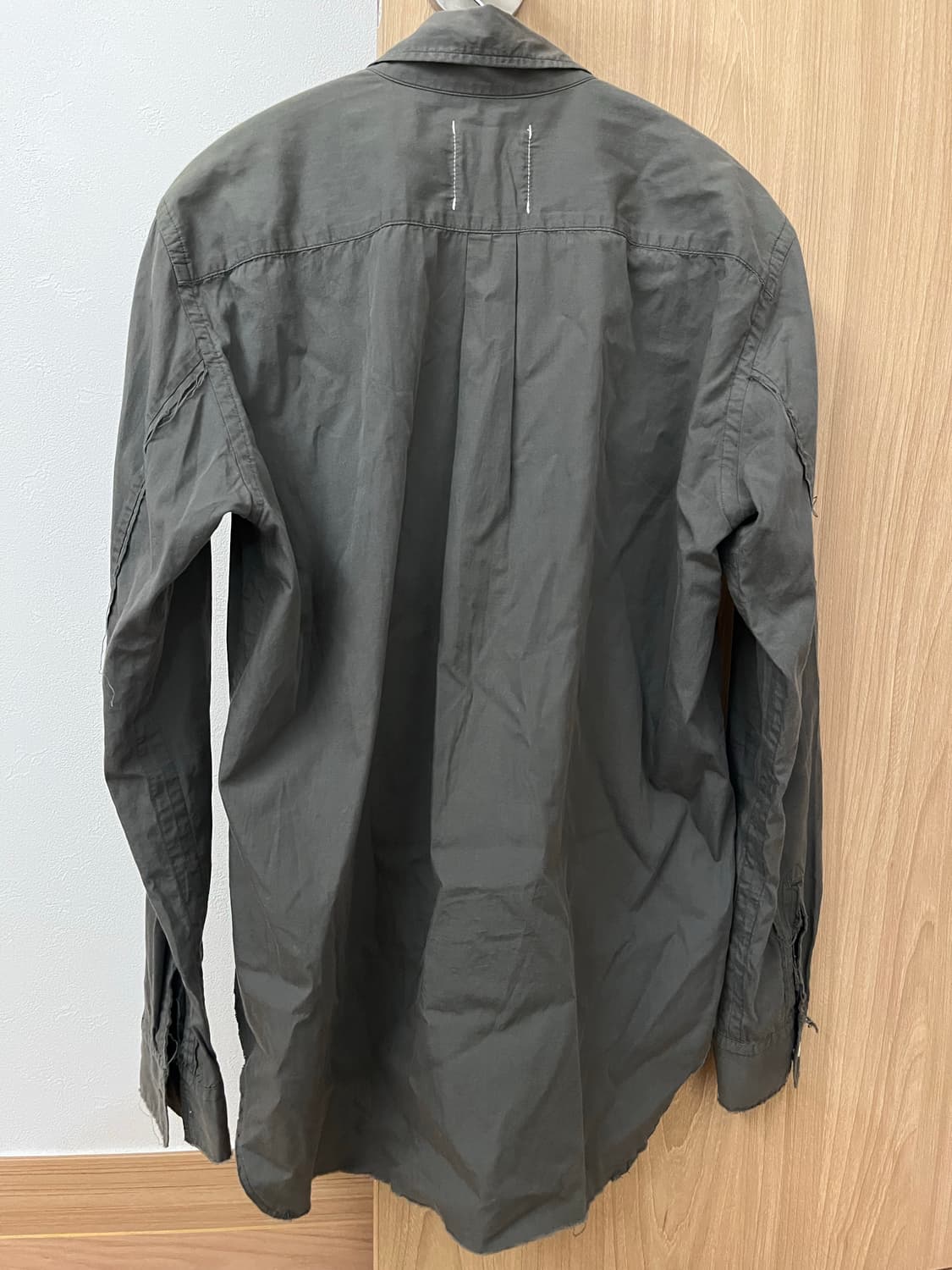 솔로이스트 셔츠 상품이미지2