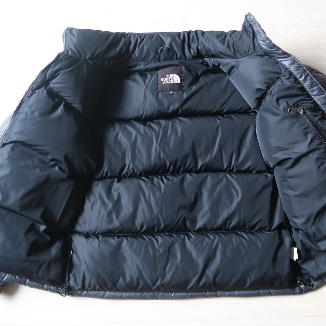 노스페이스 700 눕시 그레이 다운 패딩 상품이미지10