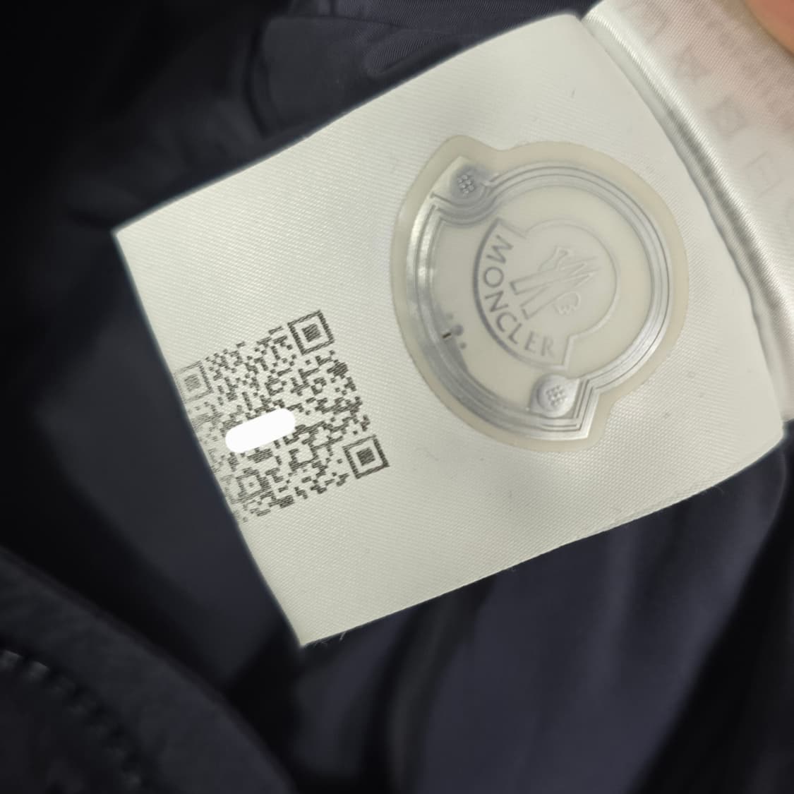 몽클레어 클루니 패딩 2사이즈 95 100 판매 상품이미지5