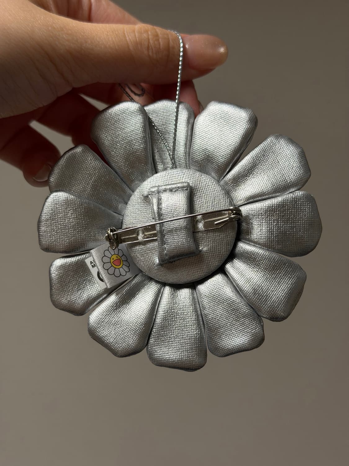 카이카이키키 실버 플라워 키링 상품이미지2