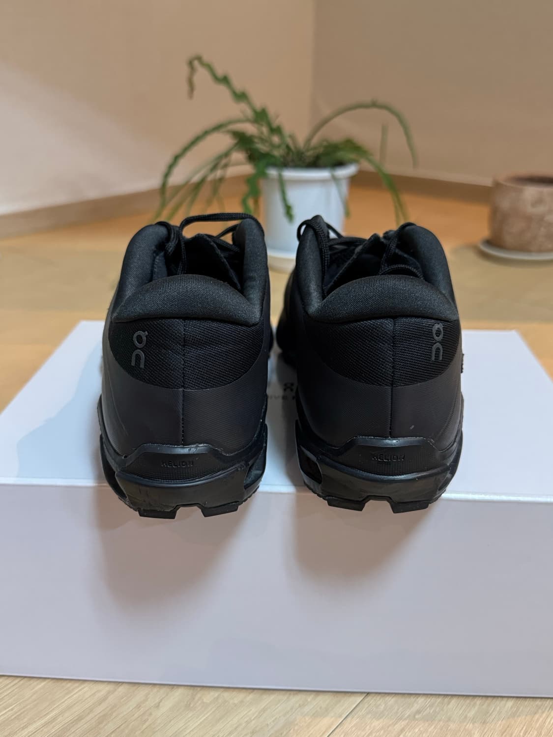 [250] 온러닝 파프 포스트 아카이브 팩션 클라우드벤쳐 피크 올 블랙 상품이미지2