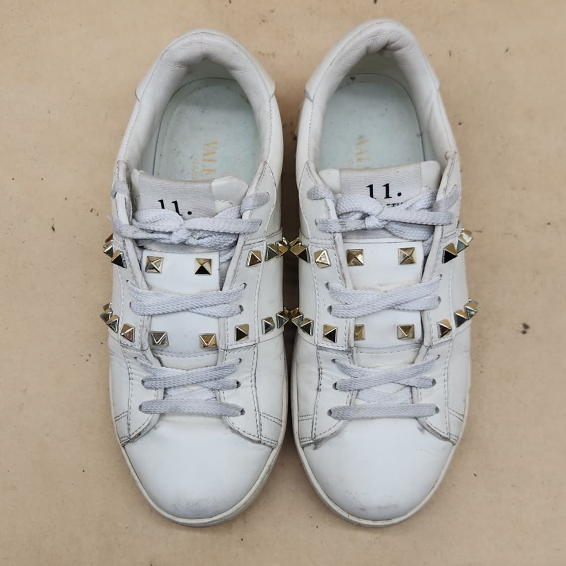 발렌티노 락스터드 스니커즈 39 250 상품이미지2