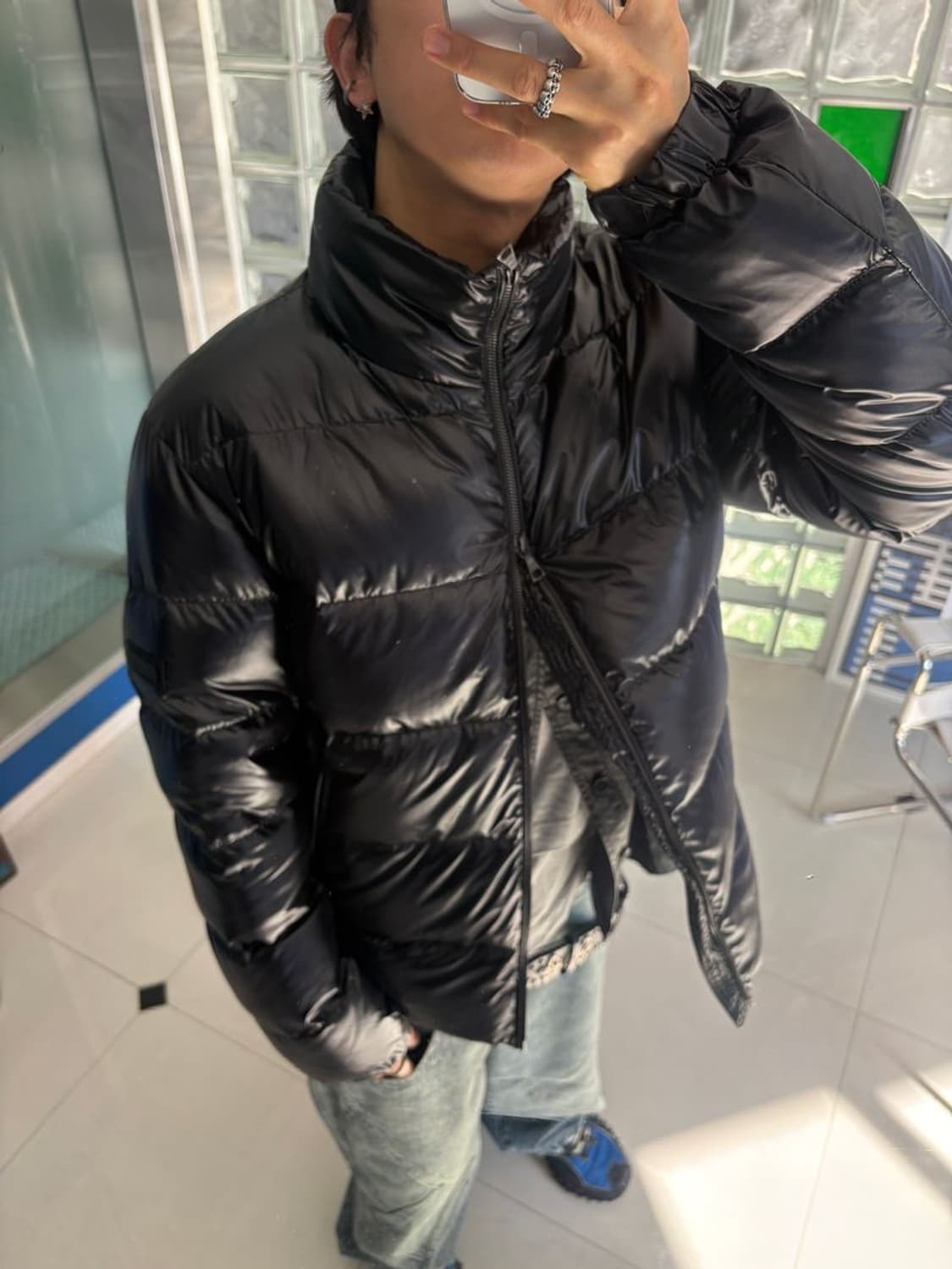 SHINY STAND UP COLLAR DOWN JACKET 상품이미지1