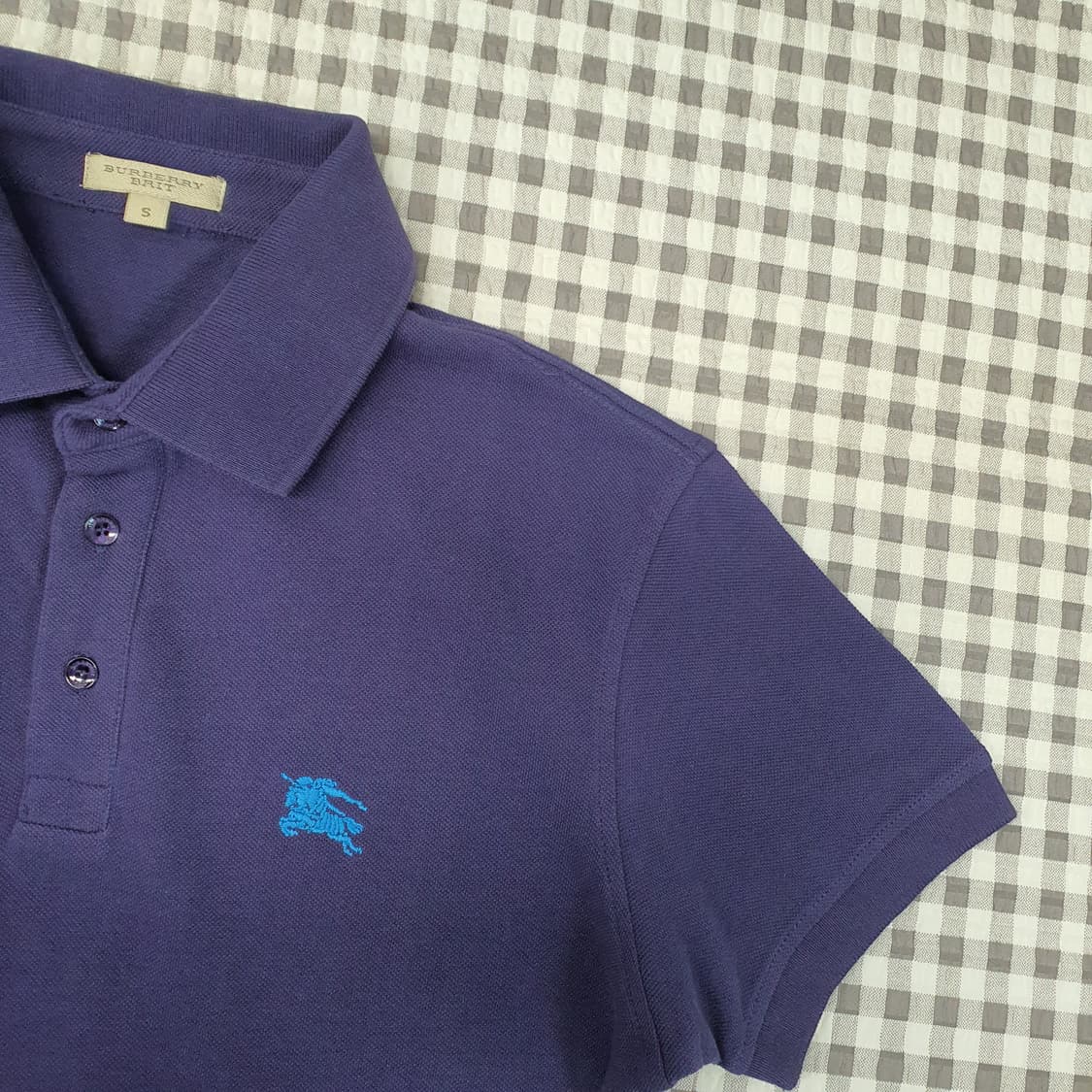 버버리 슬림핏 반소매 카라티 남자95 상품이미지3