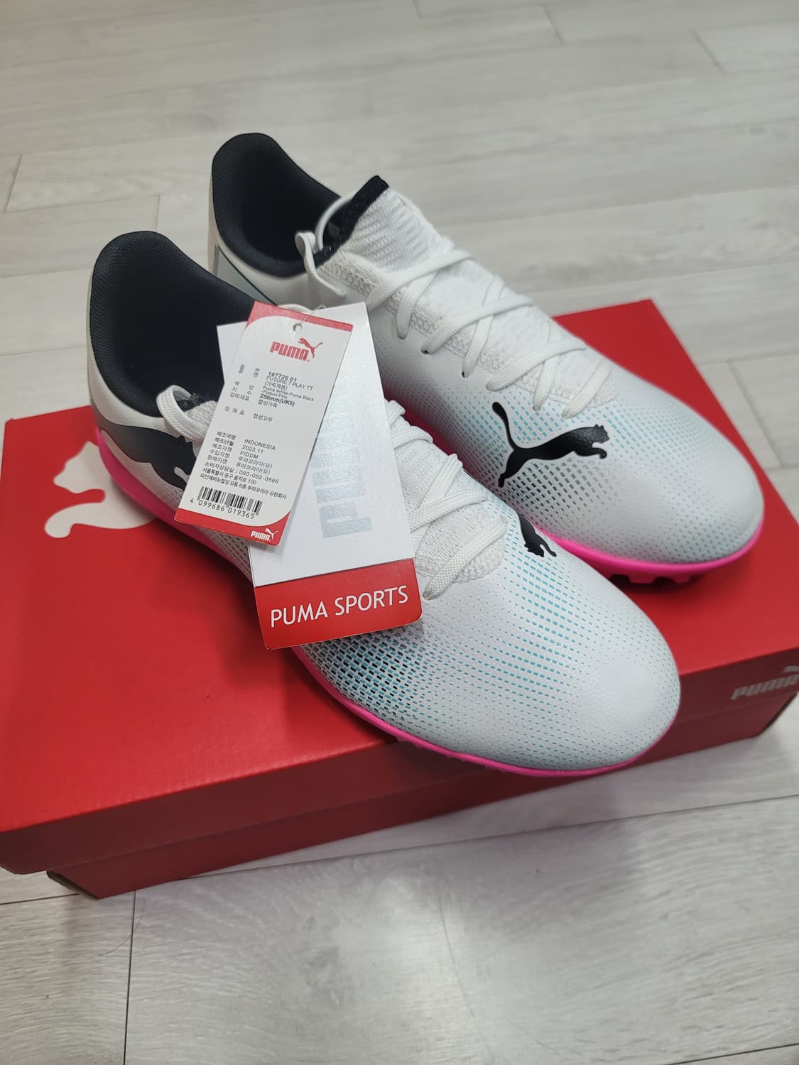 (250)푸마 풋살화 퓨처 7 플레이 TT[대전 직거래도 가능] 상품이미지10