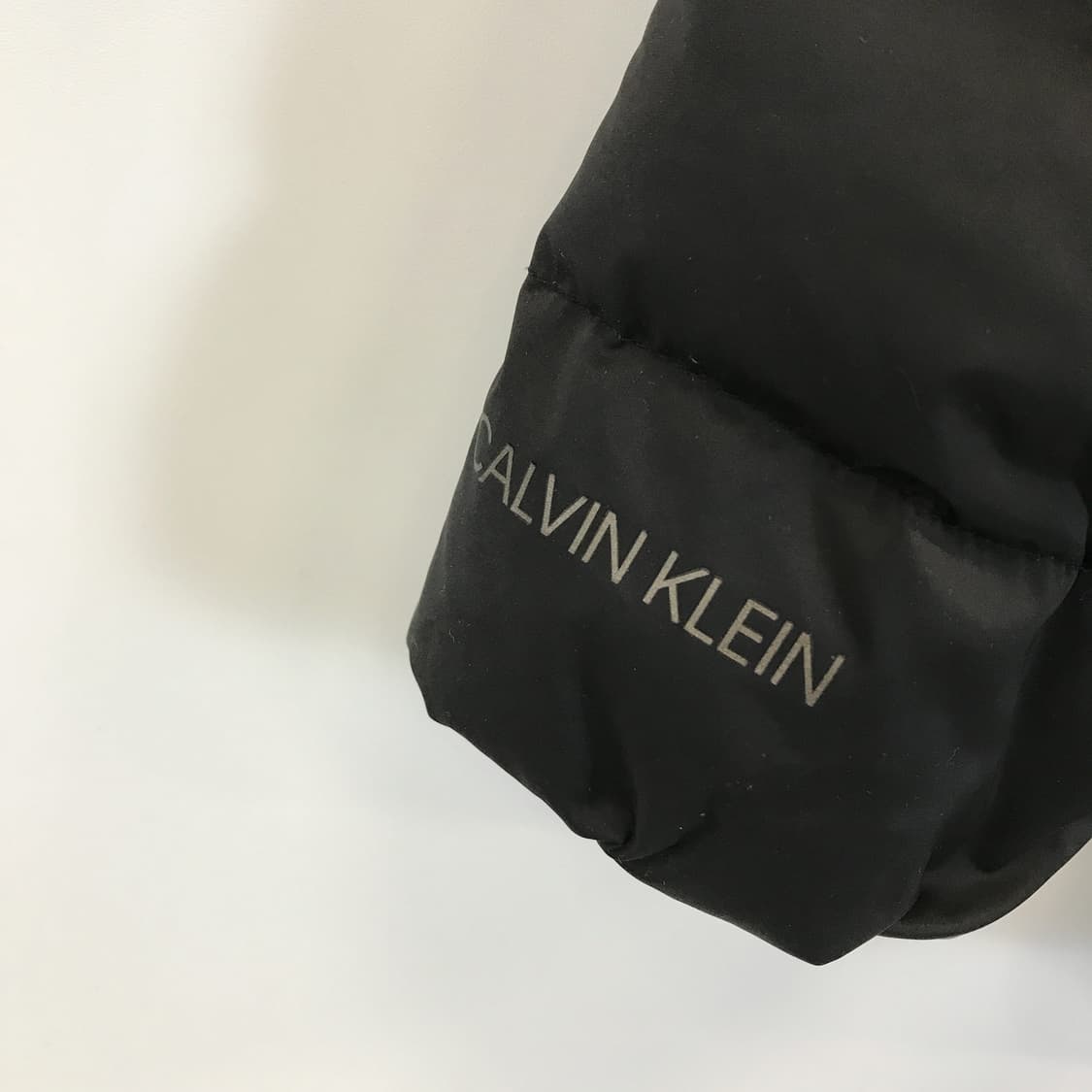 캘빈클라인 CK 경량 덕다운패딩 [여성L] 상품이미지4