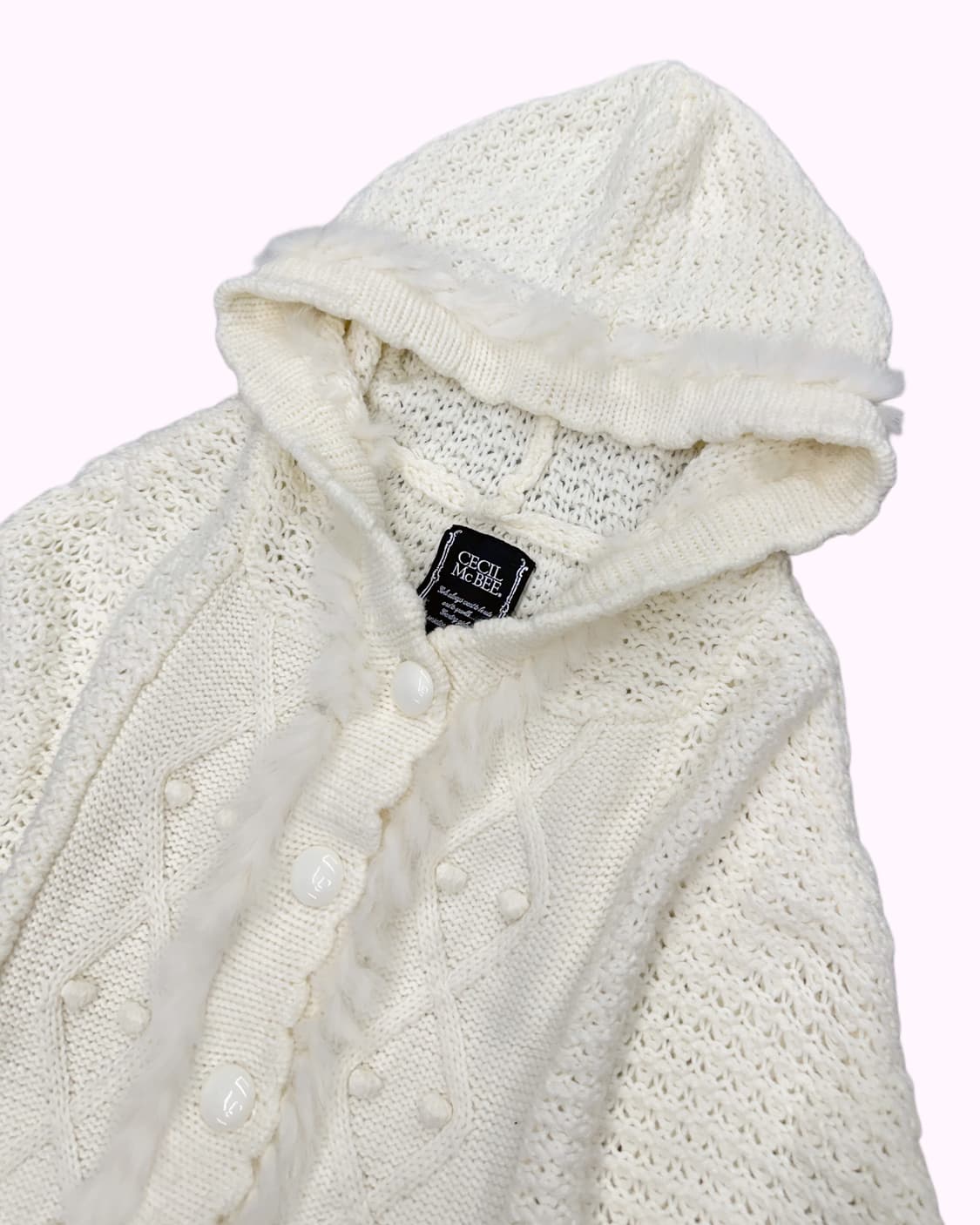 CECIL MCBEE white fur hood cape 상품이미지2