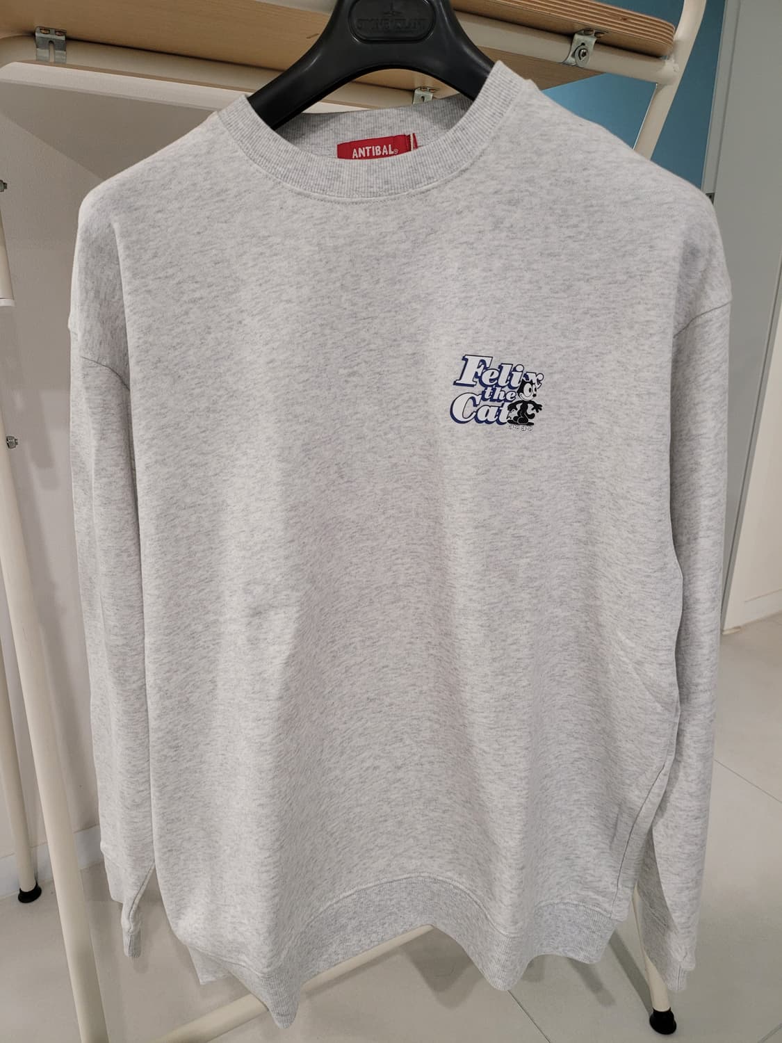 새상품/XL] 🇯🇵 일본 한정판 ANTIBAL x 펠릭스 서핑 맨투맨 상품이미지2