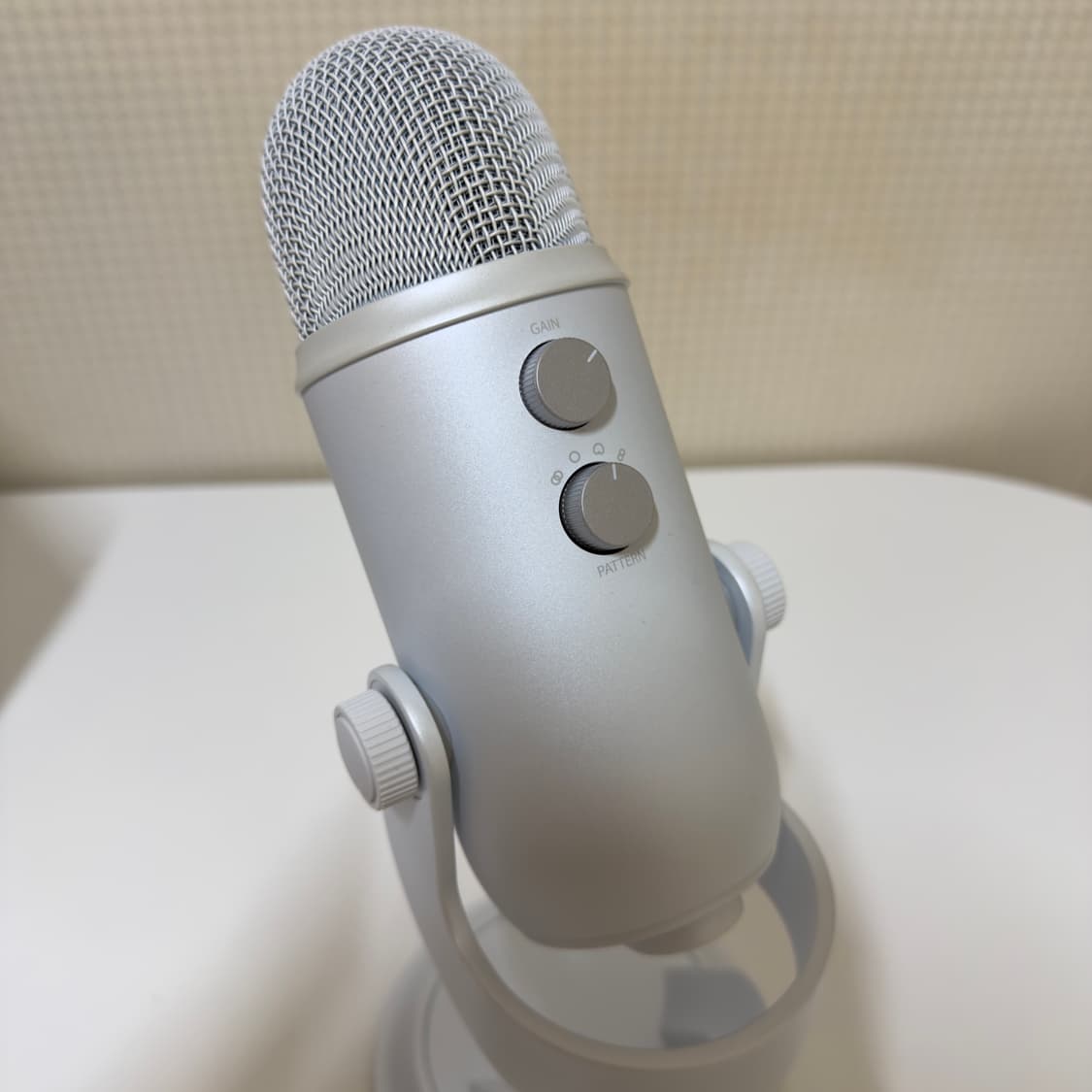 로지텍 블루예티 마이크 화이트 풀박스 상품이미지4