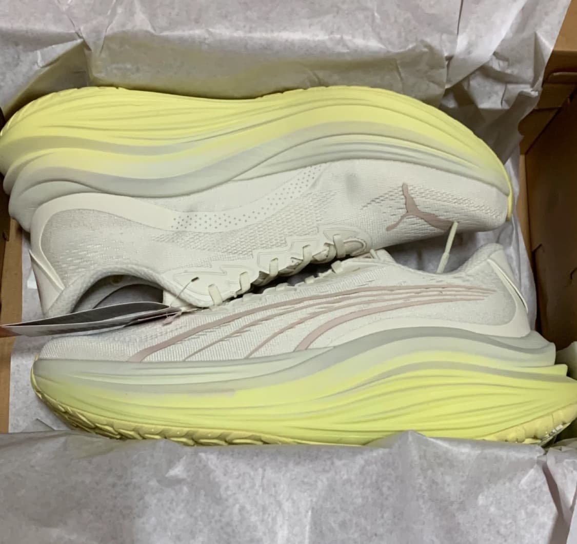 푸마 매그맥스 나이트로 웜화이트 골드문 280 새제품 상품이미지1