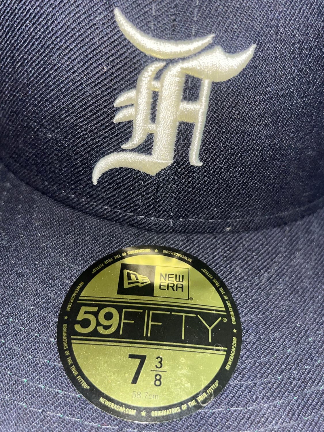 Essentials x New Era Sized Cap Navy 상품이미지2