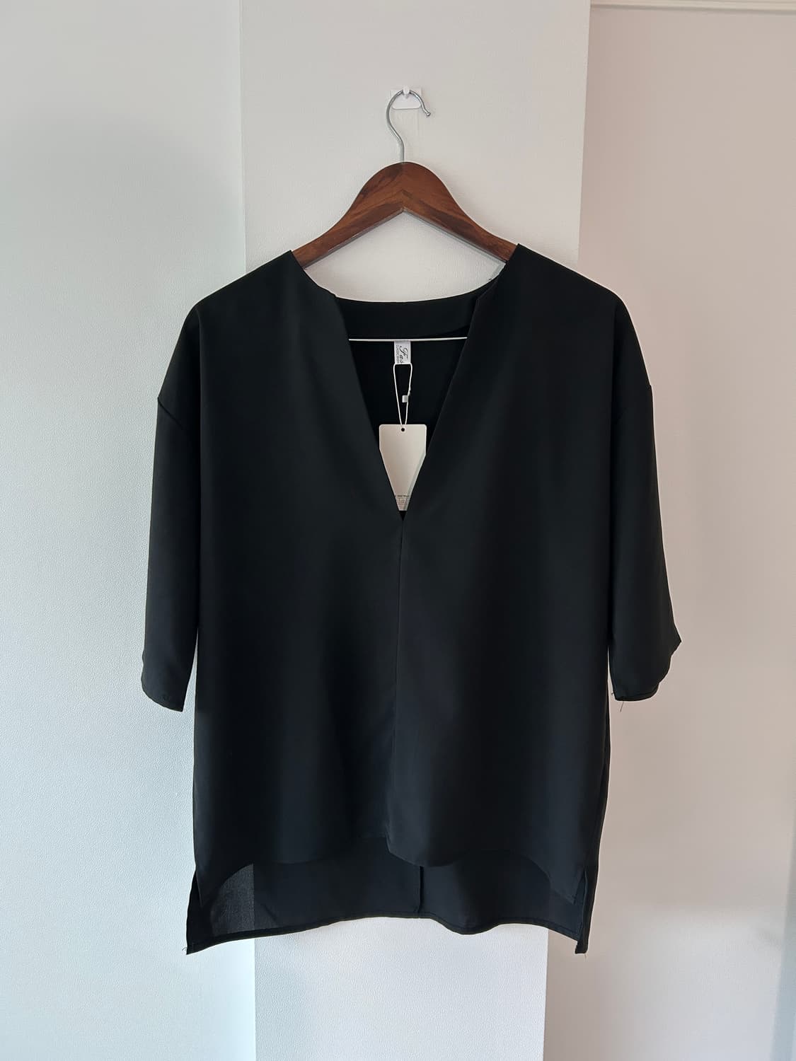 Deep V-neck Blouse / 빈티지 블라우스 상품이미지3