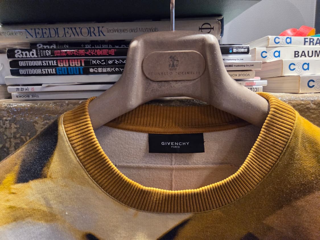 지방시 스웻 상품이미지2