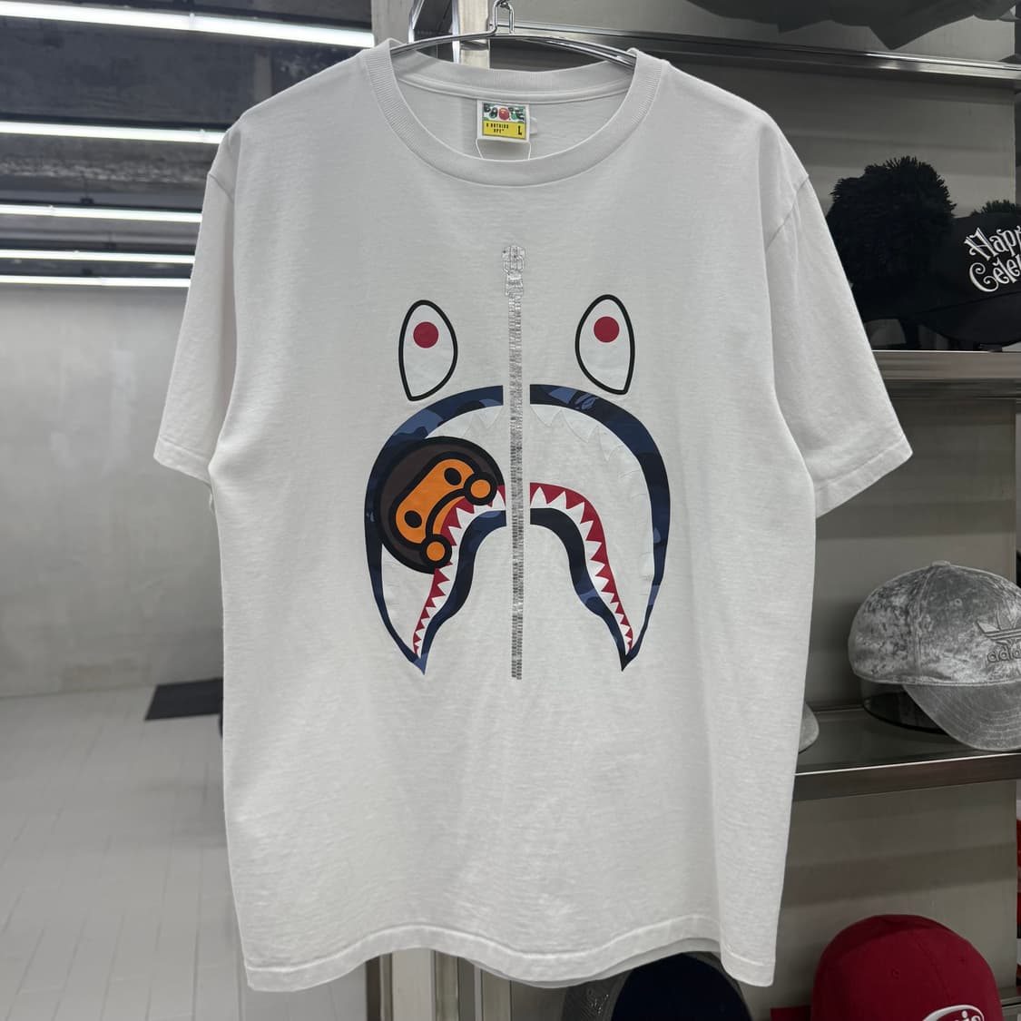 BAPE 베이프 샤크 마일로 빅 프린팅 반팔 티셔츠 상품이미지4