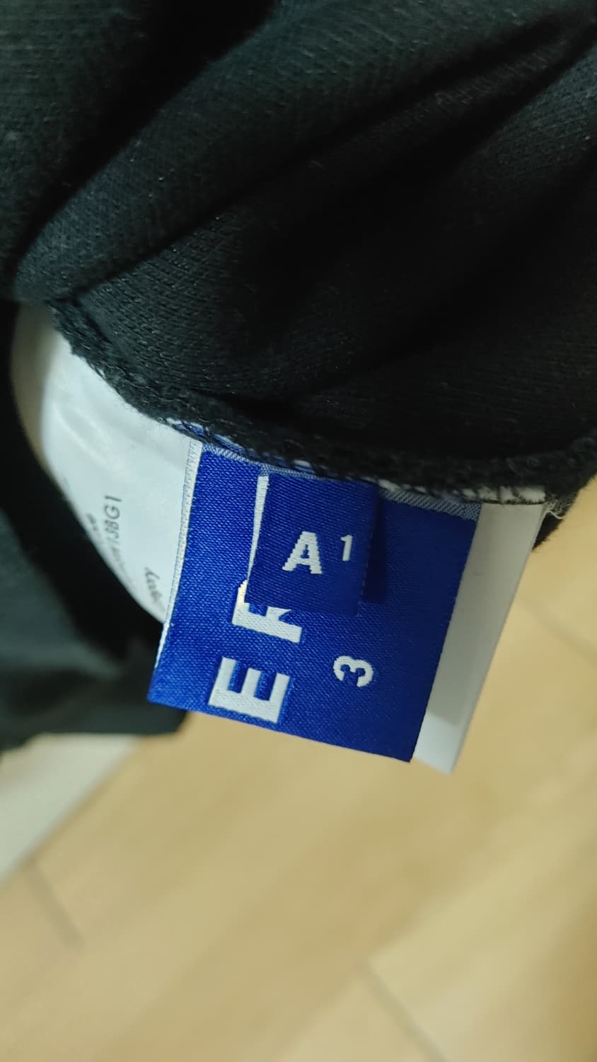 아더에러 20FW 테이핑 로고 후드티 상품이미지4