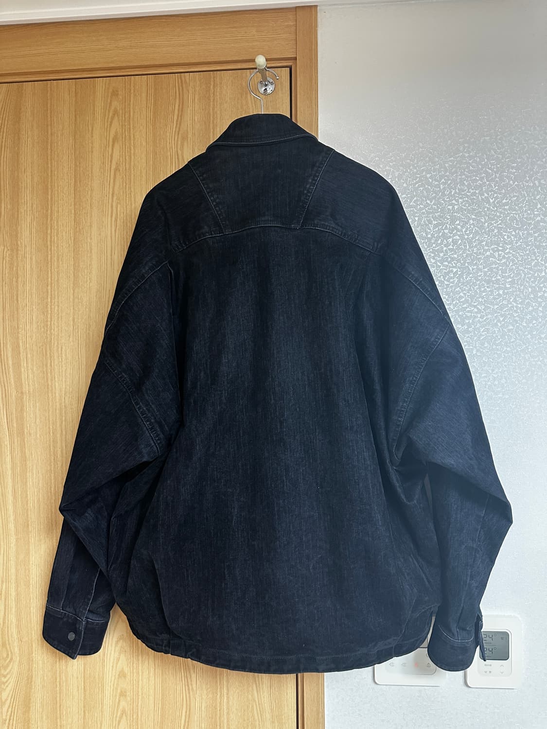 (48) 준지 25FW 슬럽벨벳 데님 코치 셔츠 자켓 - 블랙 상품이미지5