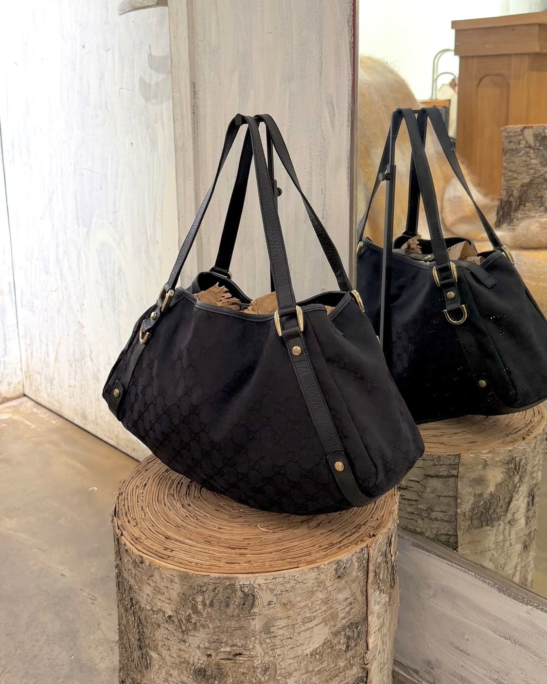 구찌 블랙 GG 캔버스 숄더백 상품이미지1