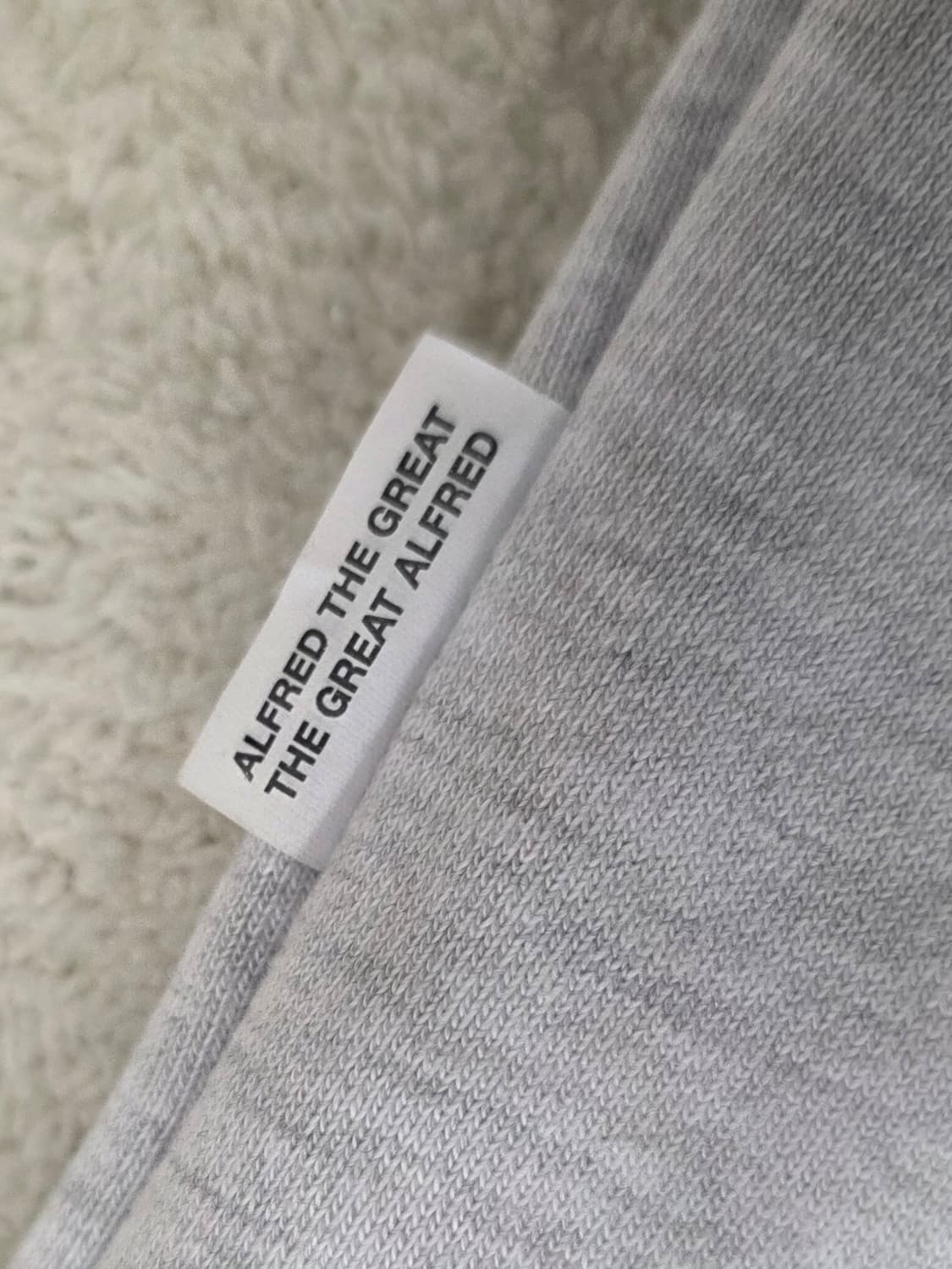 헤리티지플로스 스웨트 조거팬츠.  
싸이즈 30~32  
 상품이미지2