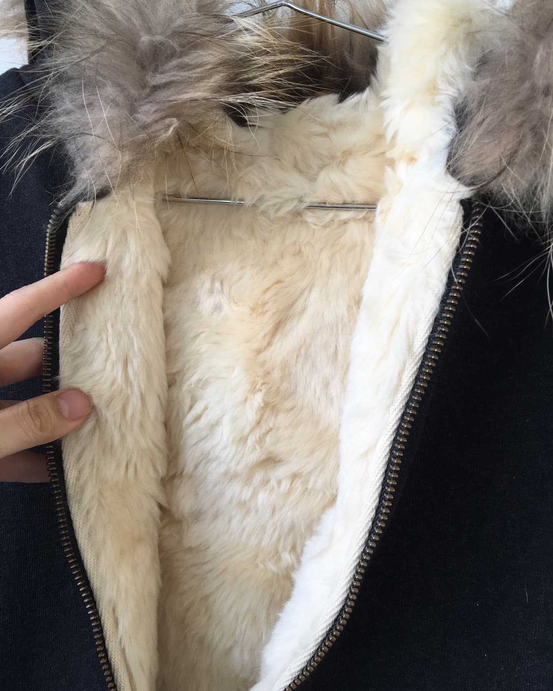 Fur hood vest 상품이미지4