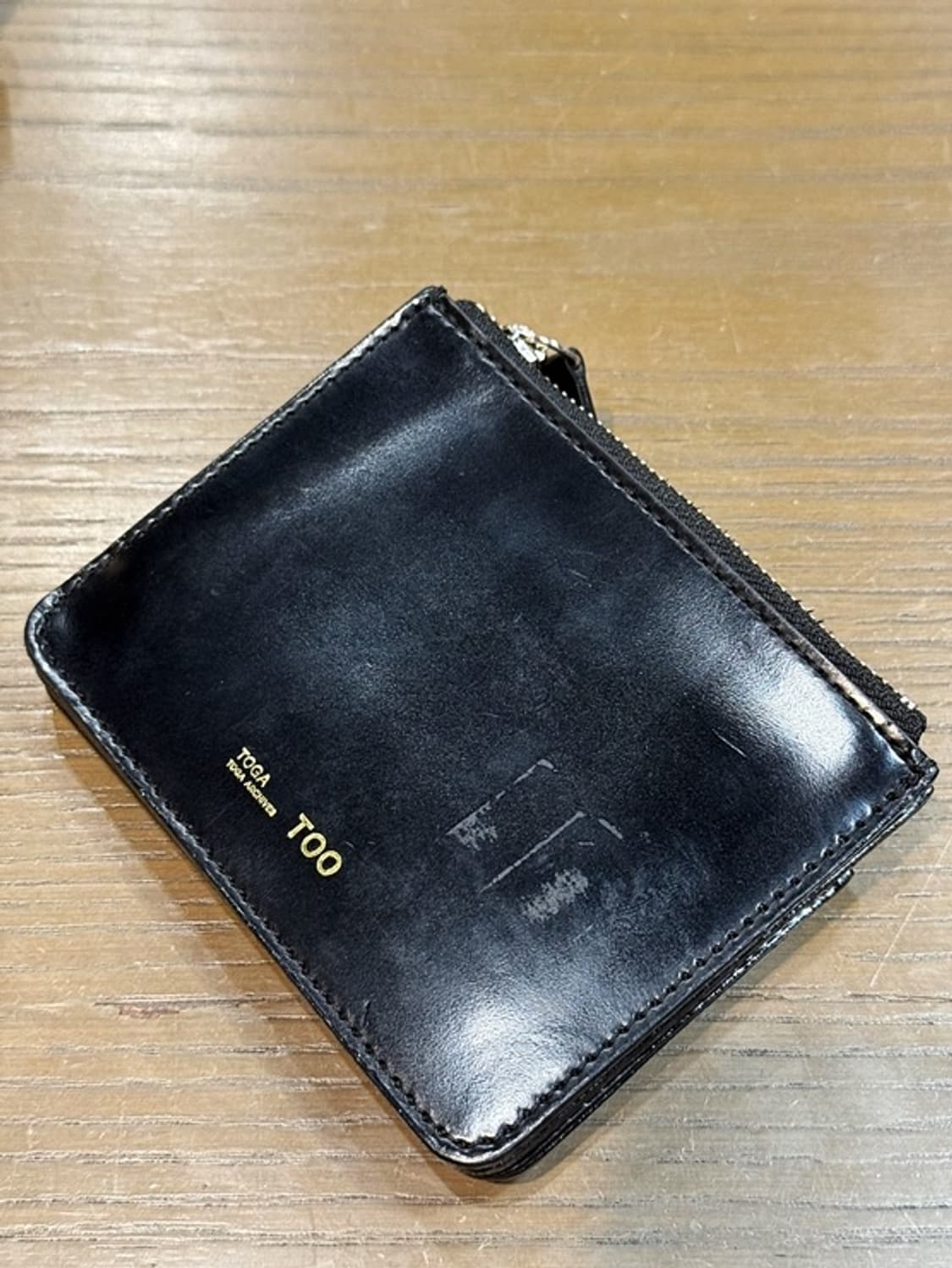 토가 TOGA TOO 지갑 판매합니다. 상품이미지3
