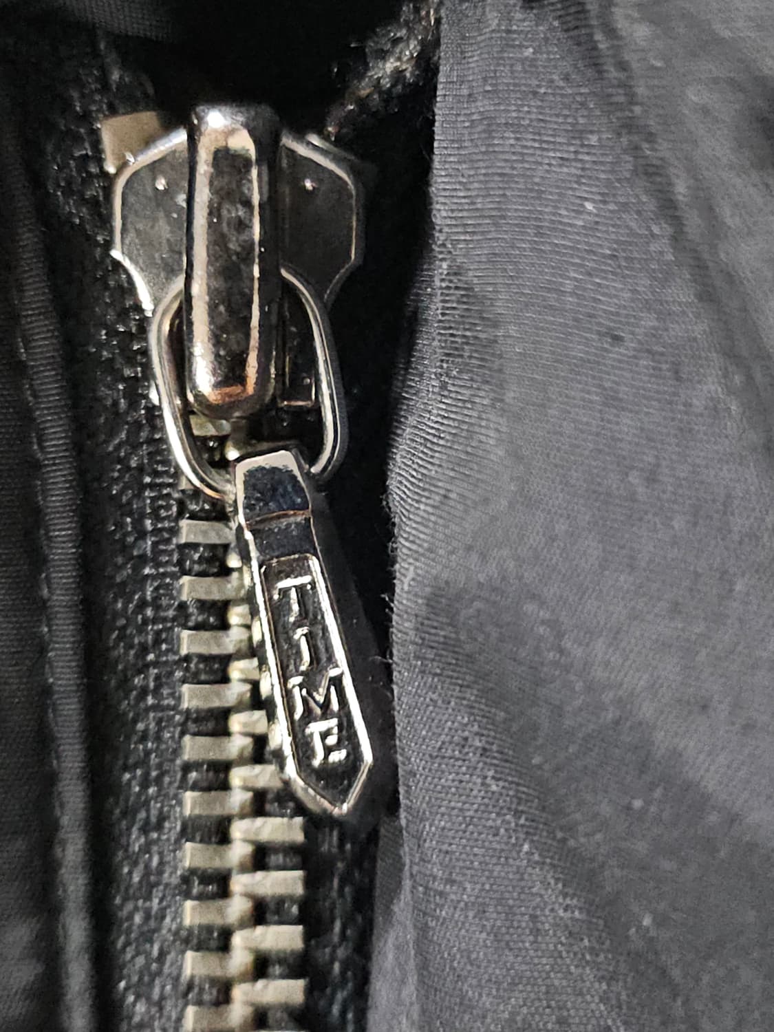 타임 옴므 구스 블랙 후드 패딩 점퍼 105 상품이미지6