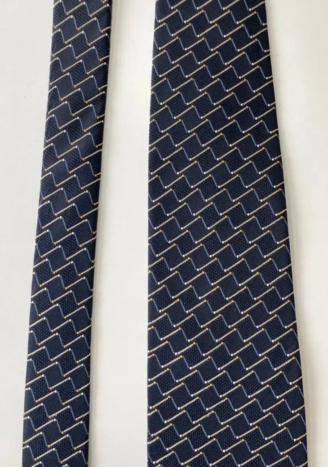 레노마 넥타이 상품이미지3