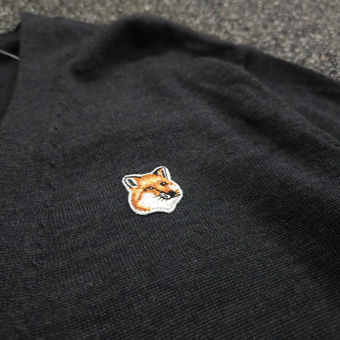 메종키츠네 백화점판 폭스 헤드 미니멀 가디건 (XL) 상품이미지4