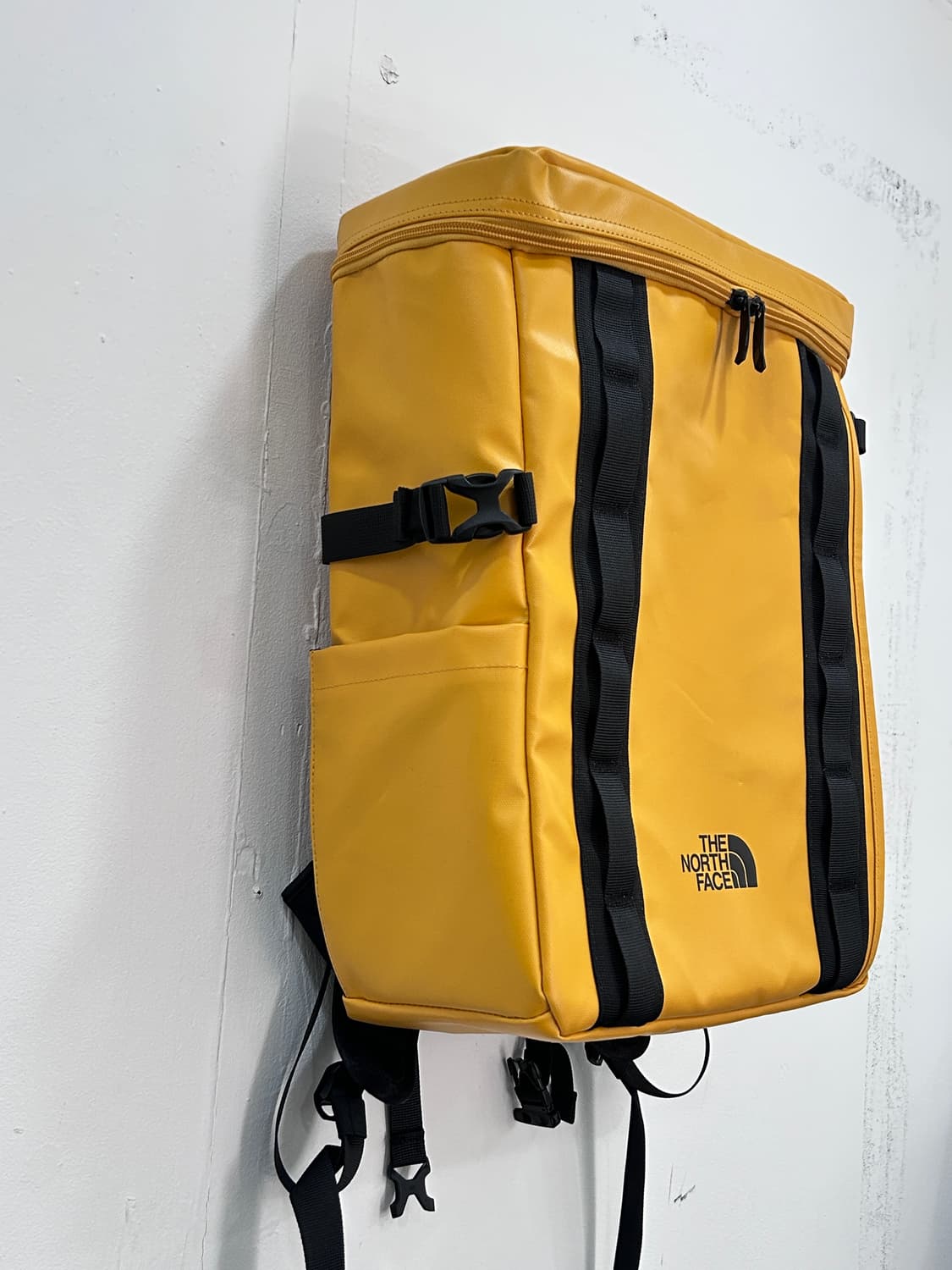 노스페이스 알파 박스 백팩 노트북 가방 (상태최상) 상품이미지2
