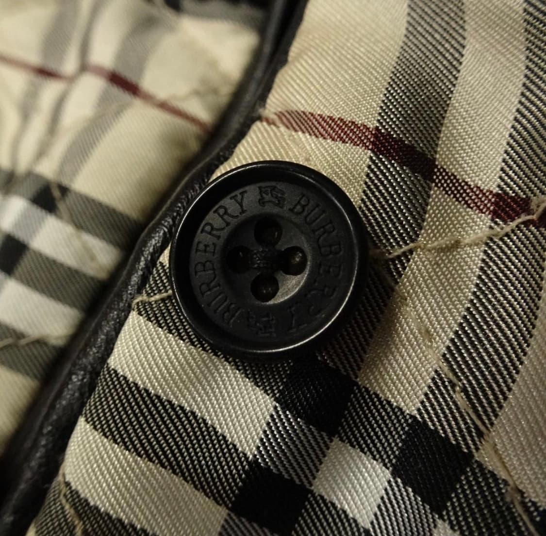 버버리 블랙 라벨 가죽 모피 코트 양가죽 산요상회/중고 상품이미지4