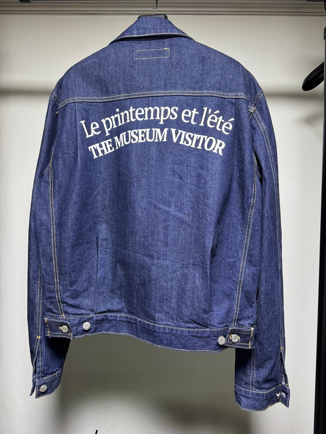 [L] 더 뮤지엄 비지터 Curved Zipper Denim Jacket 상품이미지2