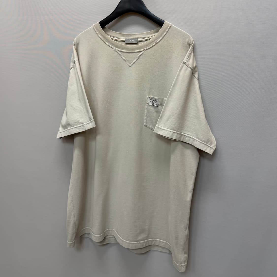 디올 1947 로고 자수 포켓 반팔티 ( 110 ) 상품이미지5