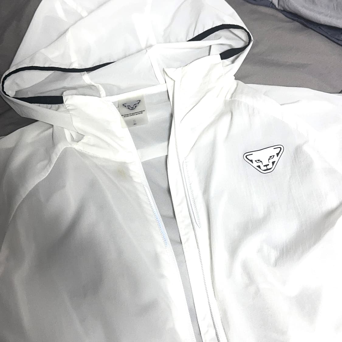 다이나핏 바람막이/윈드브레이커/화이트/브랜드/의류/옷/교복아우터 상품이미지3