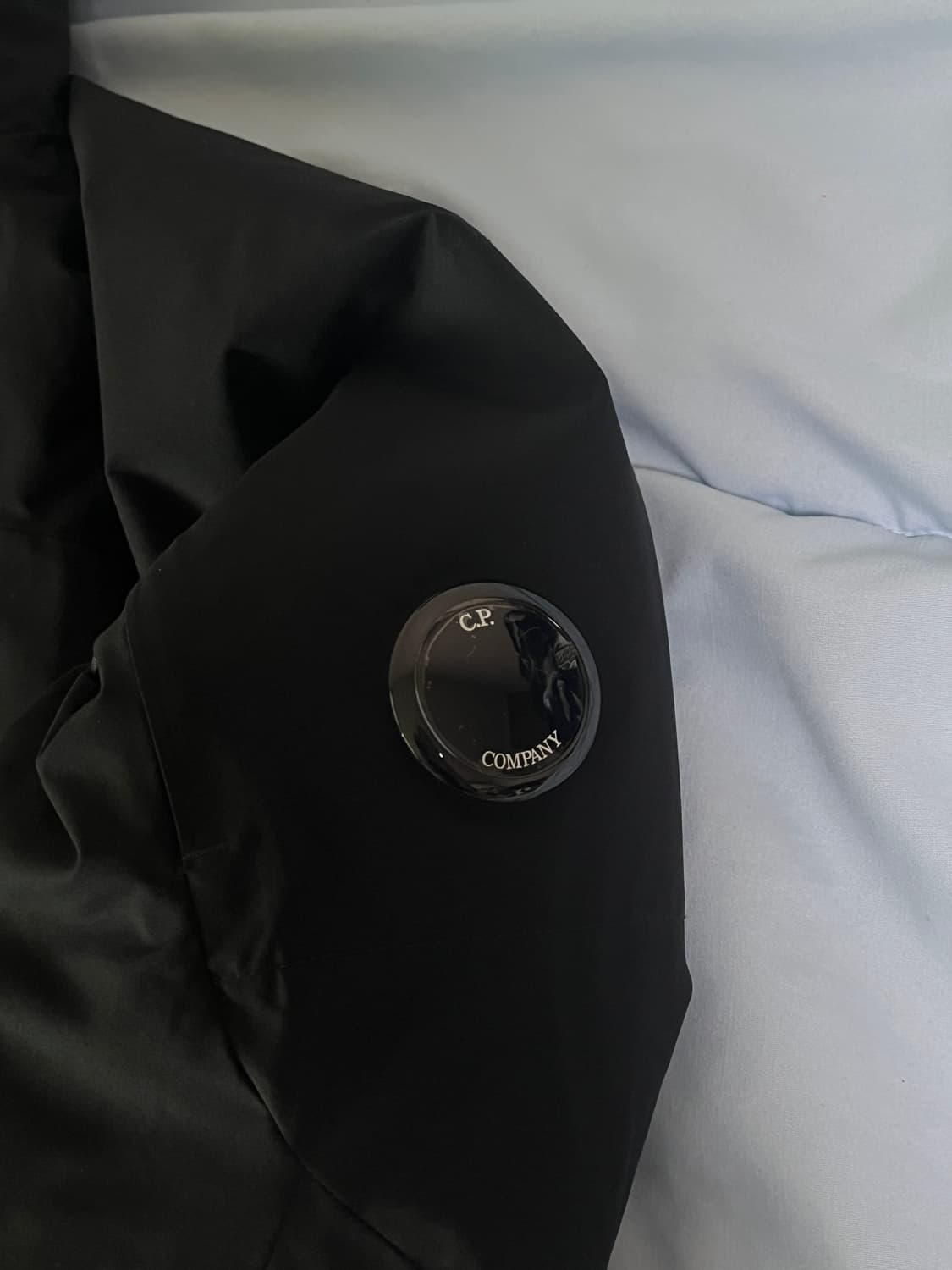 CP컴퍼니 경량패딩 50사이즈 상품이미지2
