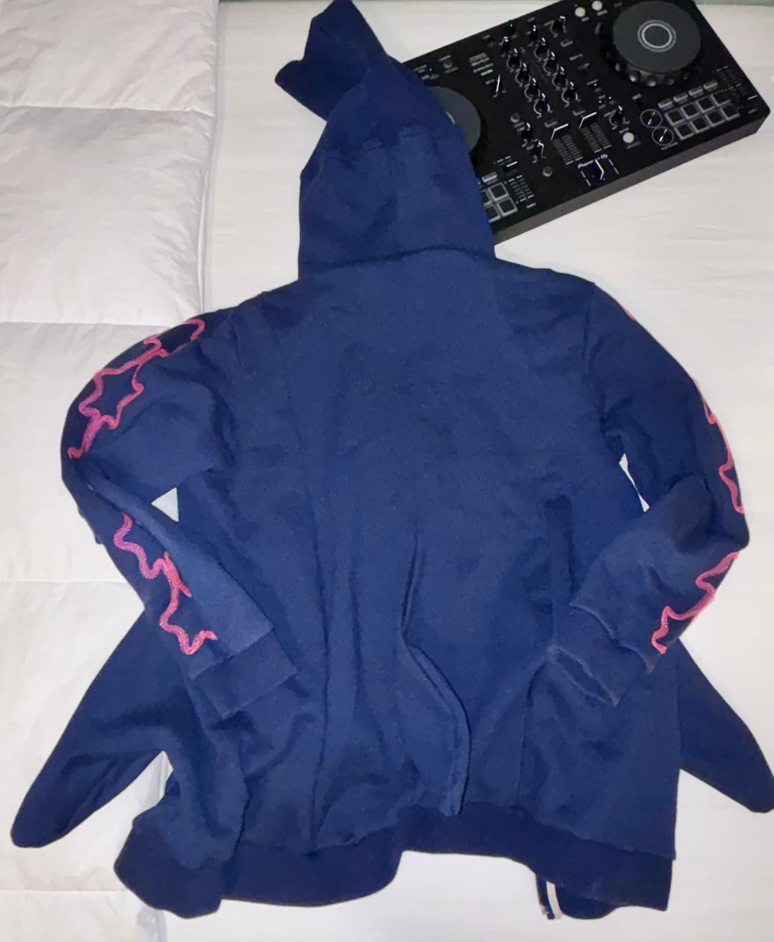 Ne-net hole and fins hoodie 후드 상품이미지4