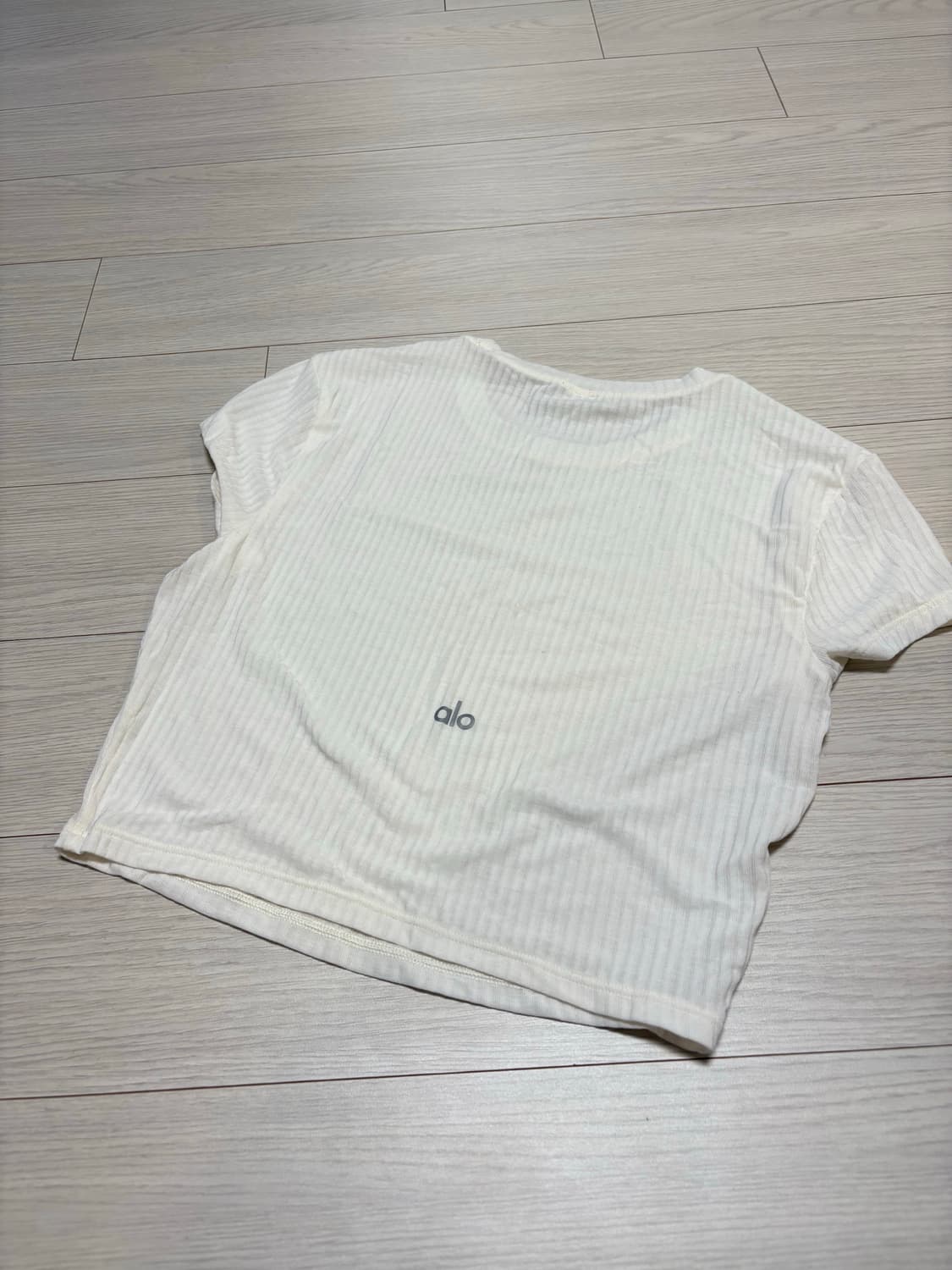 알로 ALO 타이트 크롭 탑 아이보리 44-55사이즈 상품이미지1