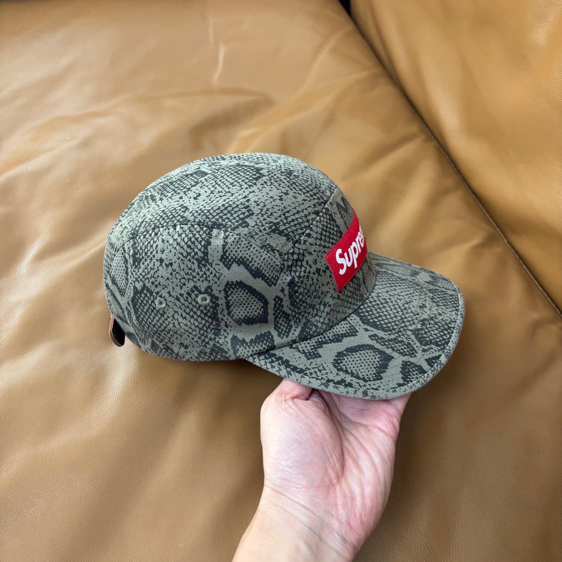 Supreme 슈프림 24ss 스네이크 스킨 캠프캡 모자 (Snake) 상품이미지3