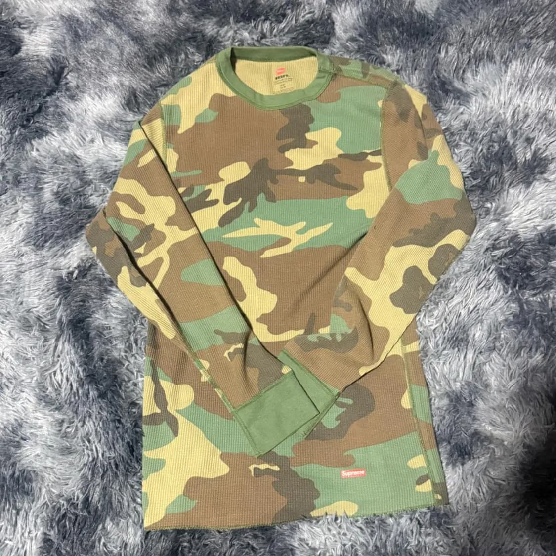 슈프림 헤인즈 써멀 크루 우드랜드 카모 상품이미지1