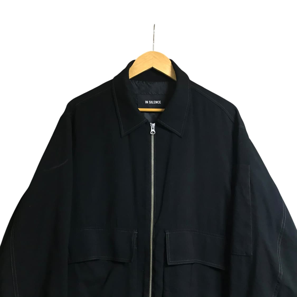 인사일런스 블랙 드레이프 블루종 상품이미지2