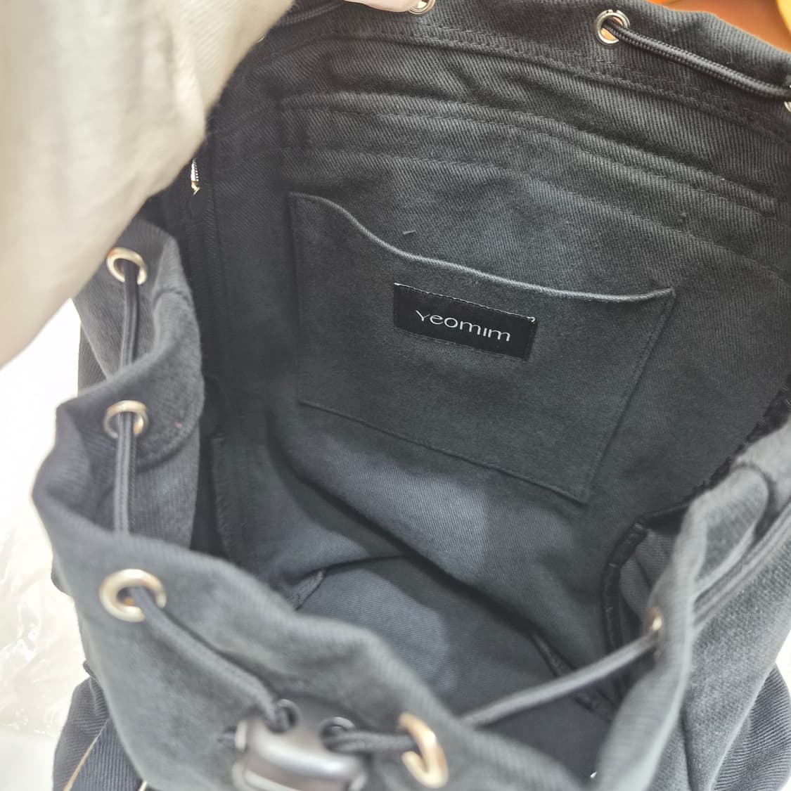 (새상품) 여밈 로우 레이아웃 백팩 (블랙) 상품이미지6