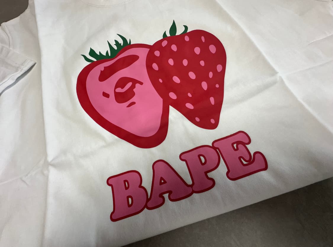 베이프 스트로베리 반팔 화이트 상품이미지5