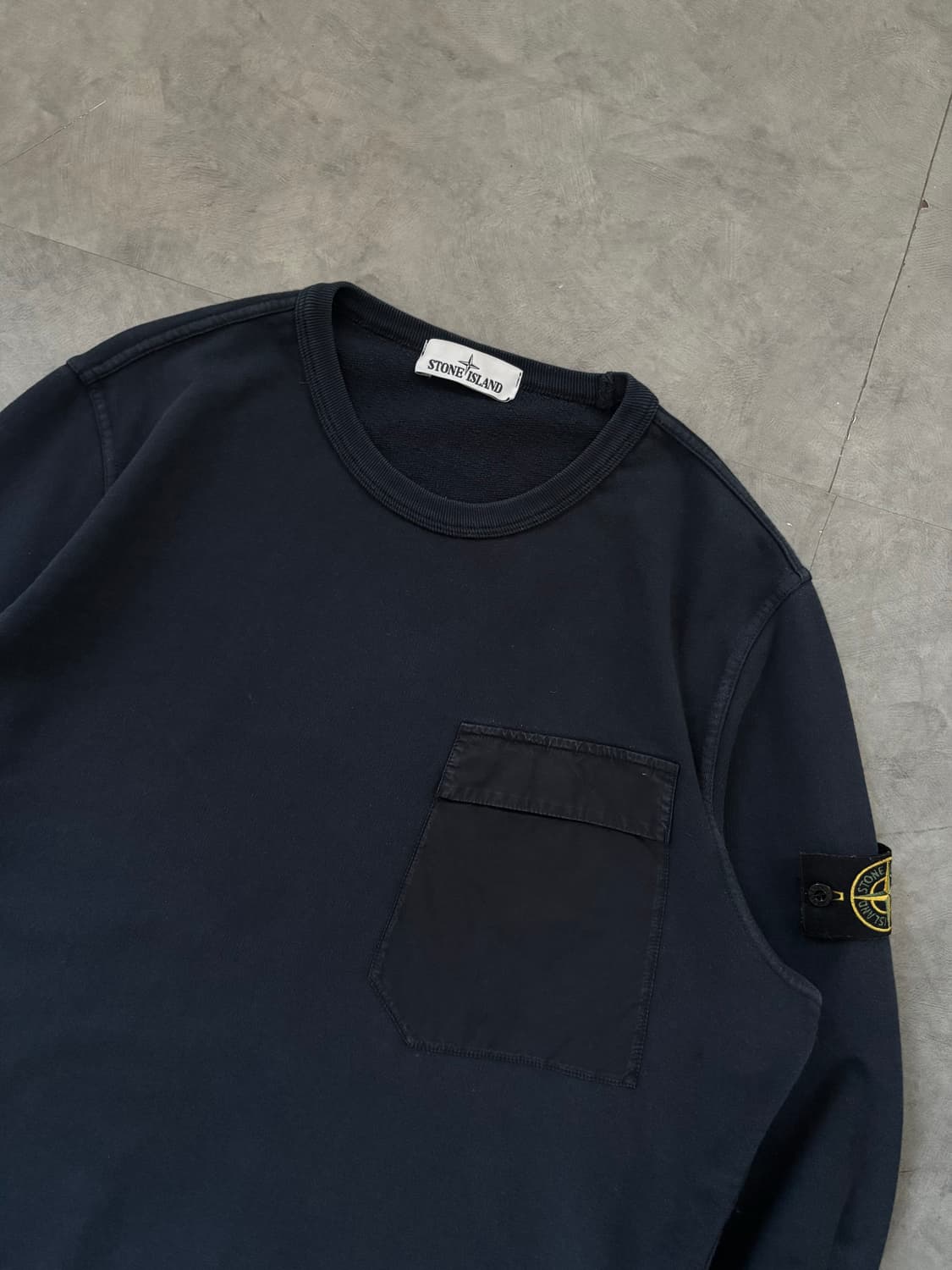 Stone Island 스톤아일랜드 네이비 맨투맨 상품이미지3