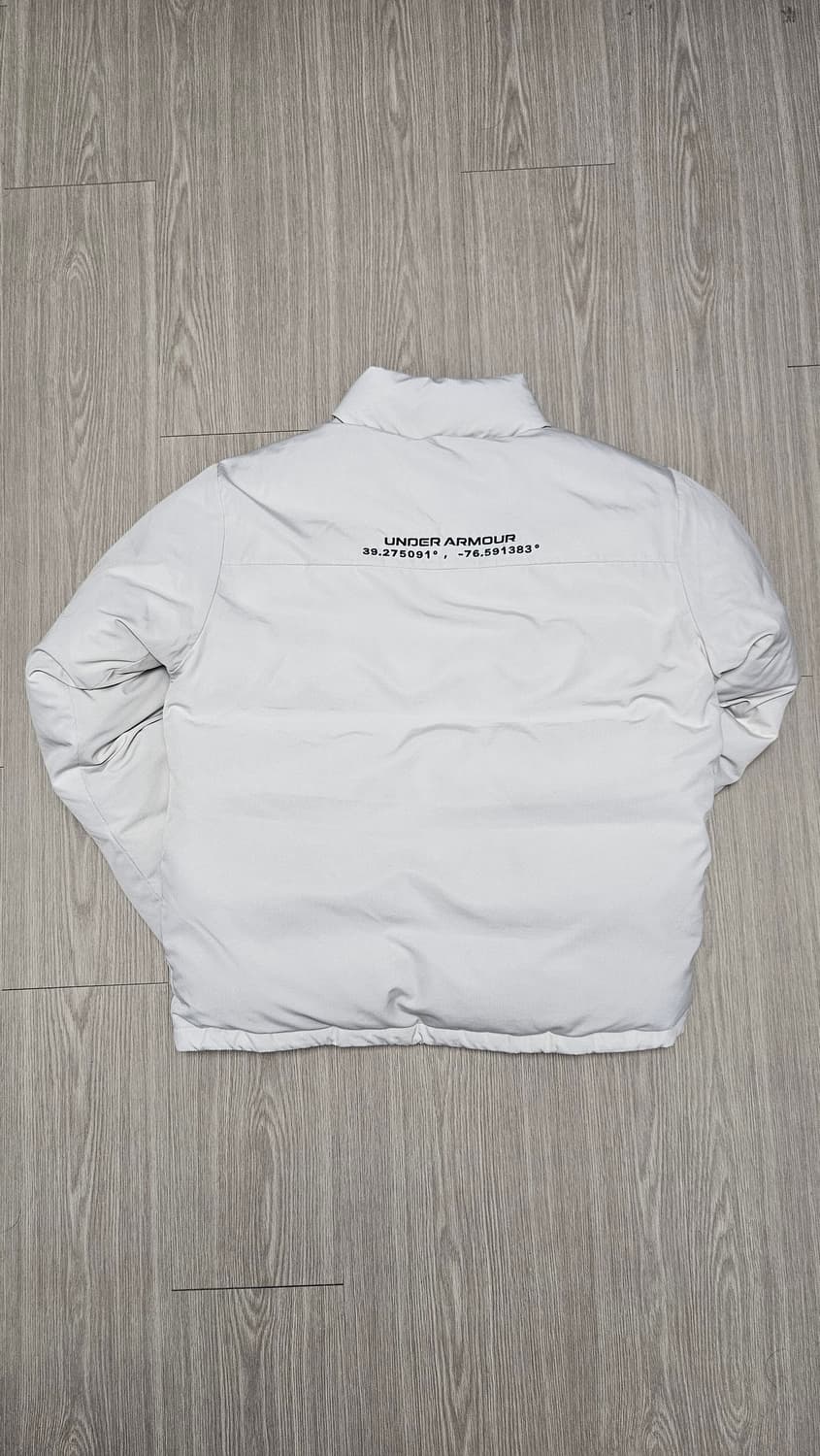 언더아머 숏패딩 m사이즈 상품이미지3