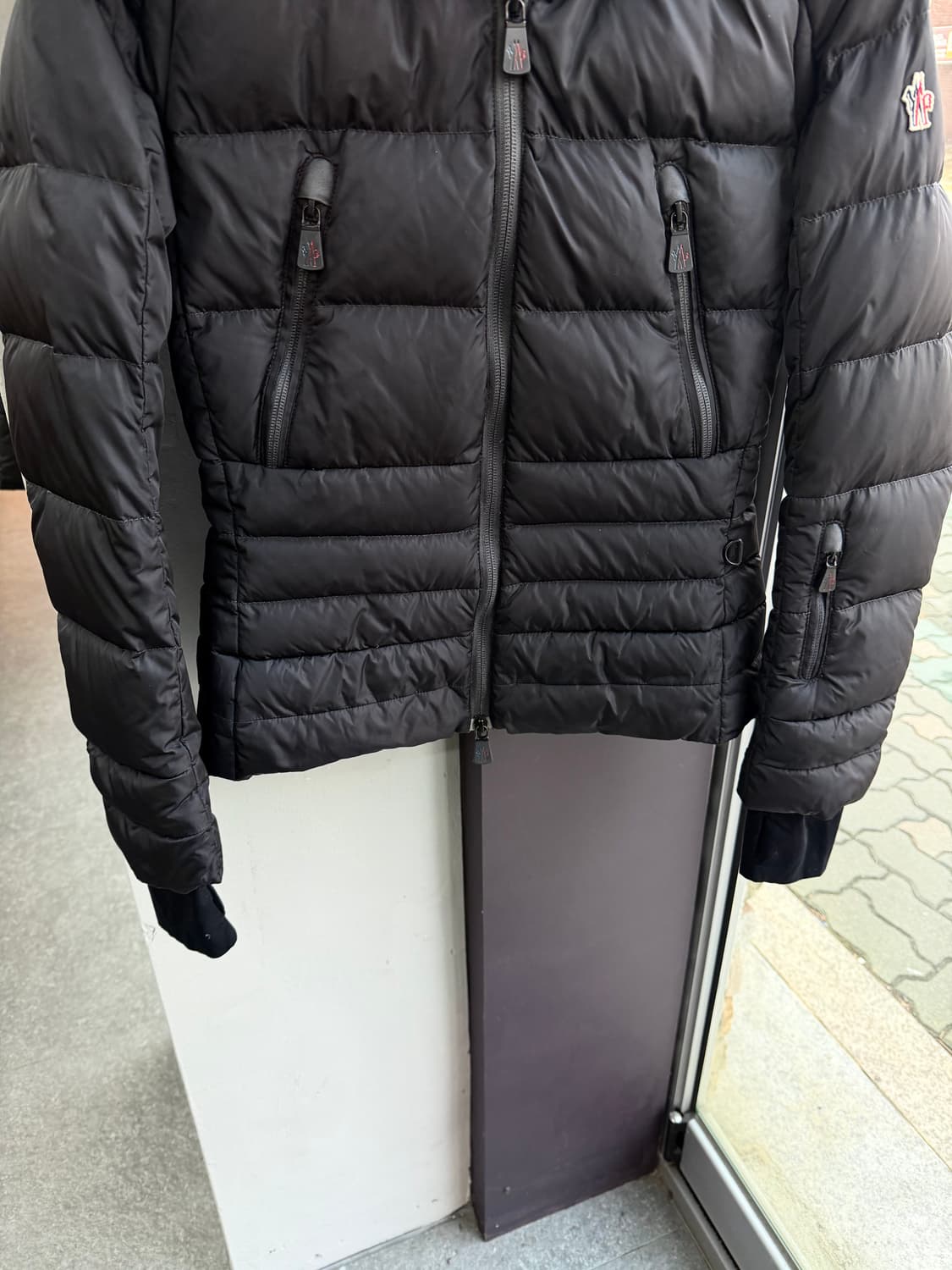 .0/ 몽클레어 그레노블 구스다운 후디드 패딩자켓 상품이미지5