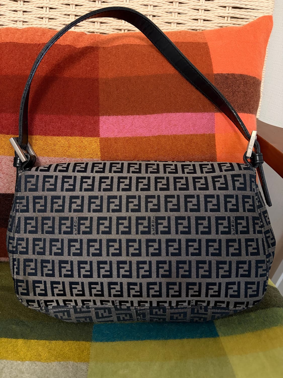 펜디 정품 올드 숄더백 상품이미지5