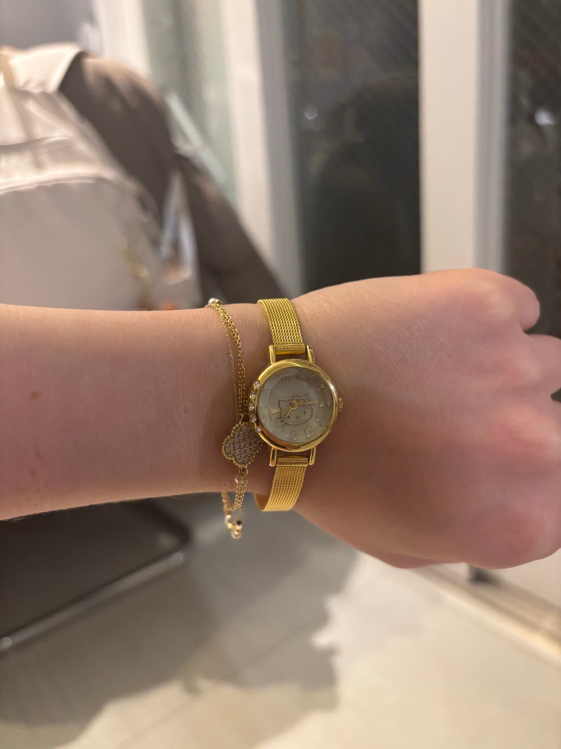 헬로키티 Made in Korea 골드 메쉬 시계 (희귀 / Y2K) 상품이미지1