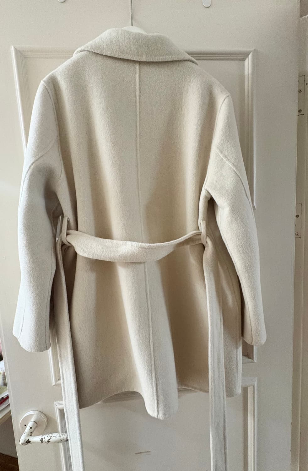 이퓨 아이보리 핸드메이드 하프 코트 상품이미지4