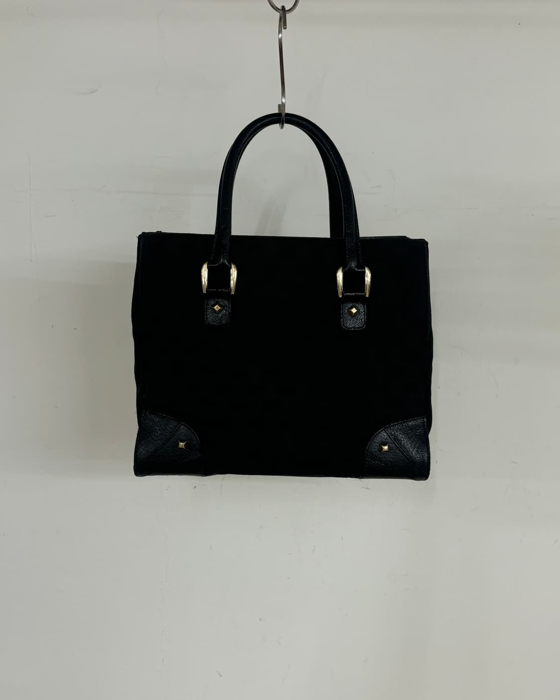 구찌 블랙 cc 캔버스 네일헤드 핸드백 상품이미지4