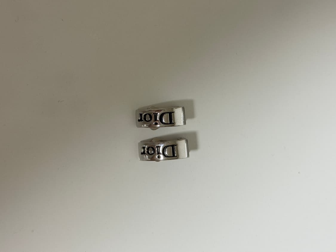 디올 귀찌 상품이미지1