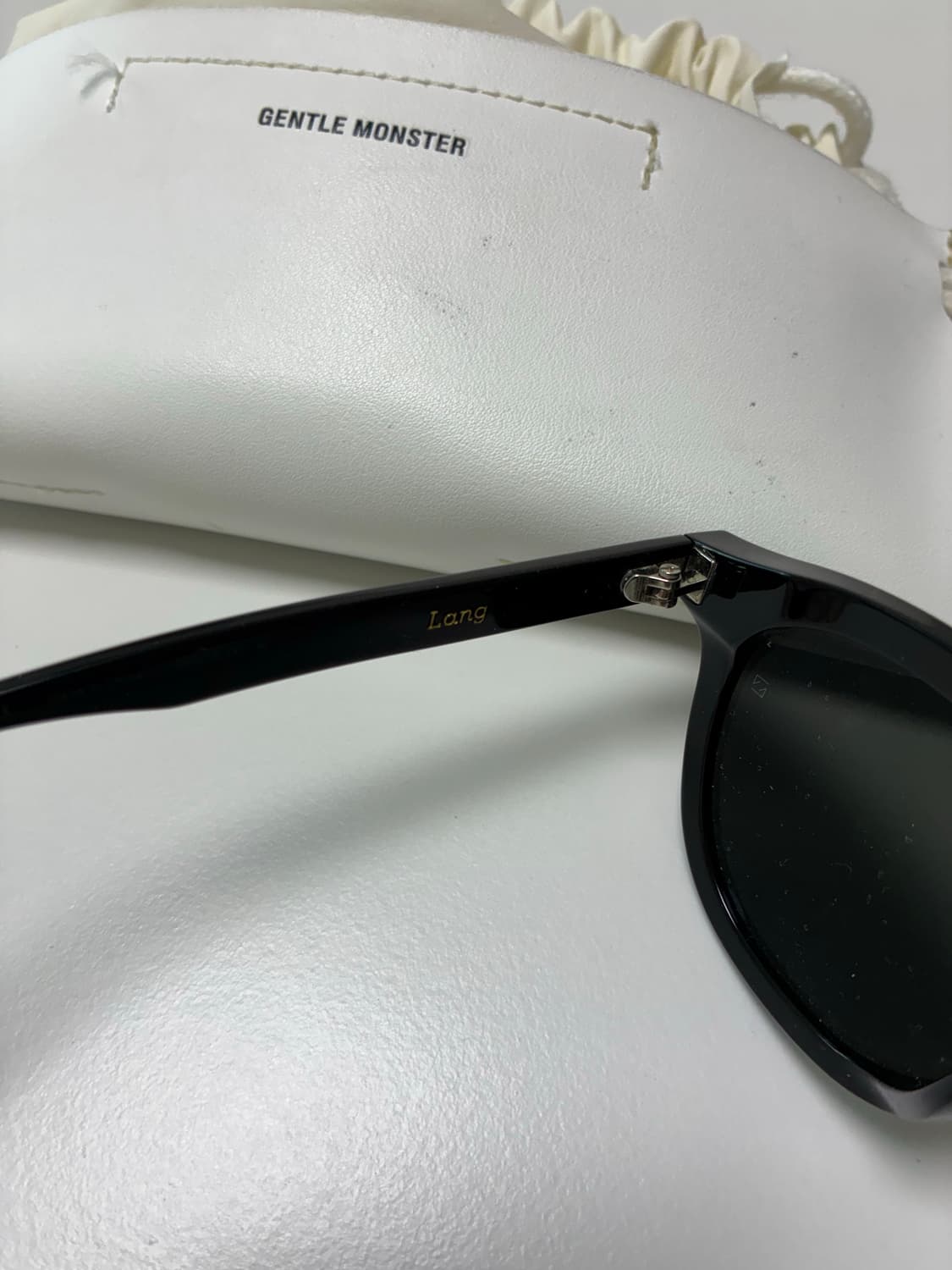 젠틀몬스터 랭 LANG 블랙 선글라스 상품이미지3